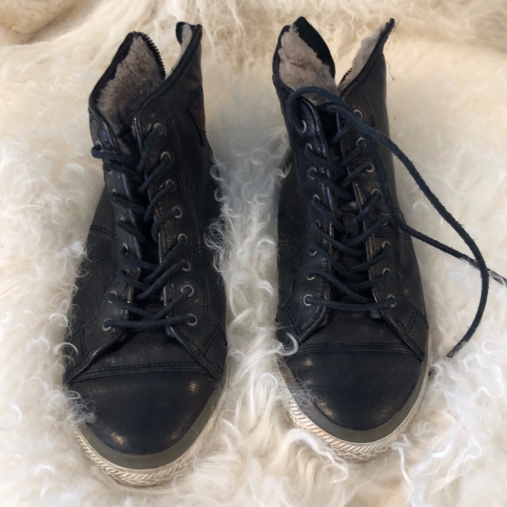 FRYE Hightop Leather Shearling Lined Sneaker